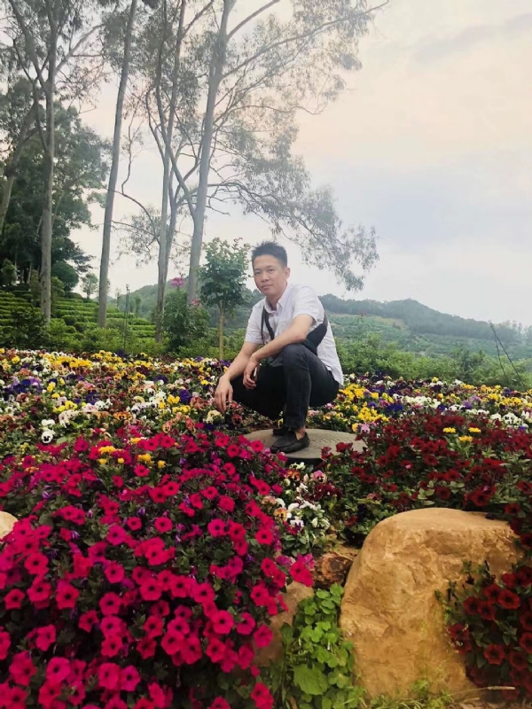 小郑的第一张照片--厦门相亲服务中心
