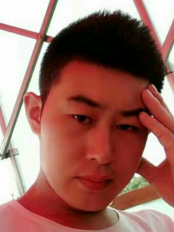淡漠的第一张照片--厦门相亲服务中心