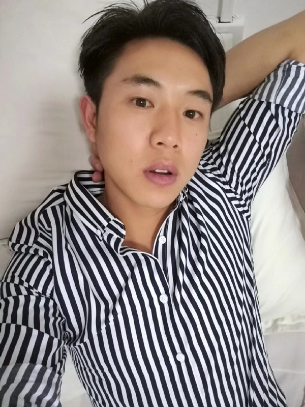 小雷的第二张照片--厦门相亲服务中心