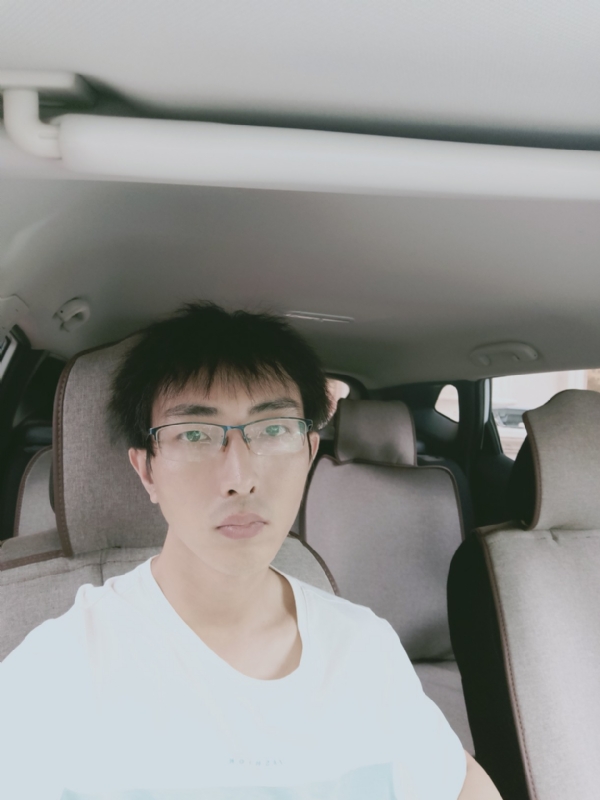 阳光大男孩的第一张照片--厦门相亲服务中心