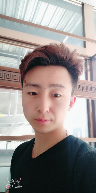 拼命微笑的第二张照片--厦门相亲服务中心