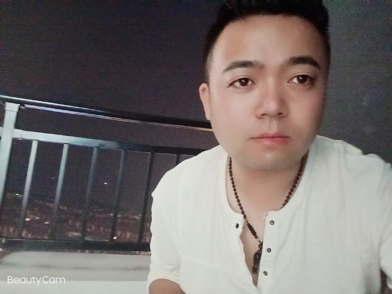 可么嗯哼的第一张照片--厦门相亲服务中心