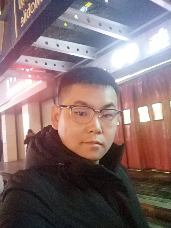 杜跃龙的第二张照片--厦门相亲服务中心