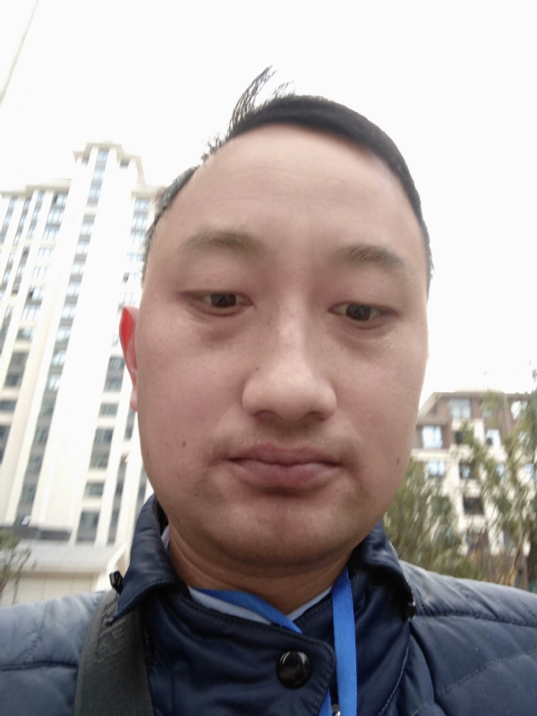老男人的第一张照片--厦门相亲服务中心