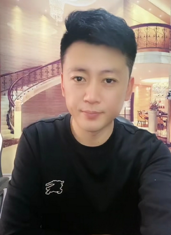 屋顶拾荒人的第三张照片--厦门相亲服务中心