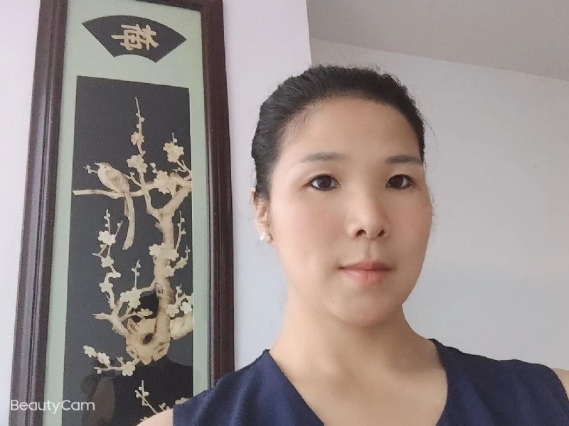 微笑的第一张照片--厦门相亲服务中心