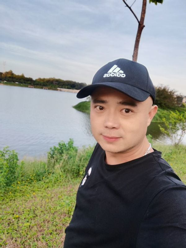 石头哥的第一张照片--厦门相亲服务中心
