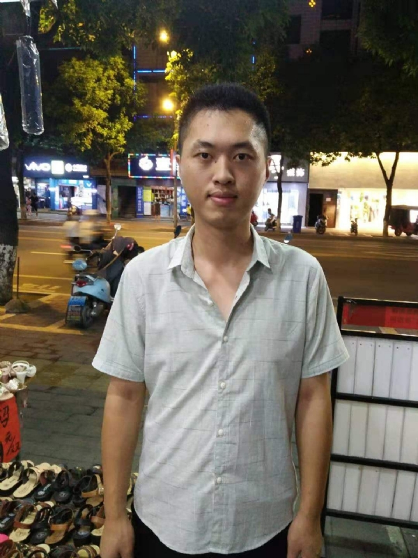 单身的雄鹰的第一张照片--厦门相亲服务中心