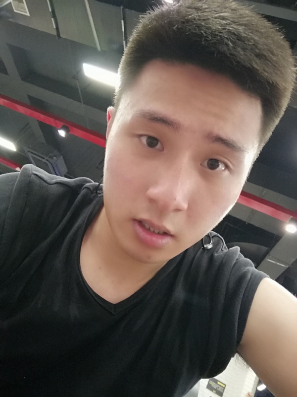 江南的雨的第一张照片--厦门相亲服务中心
