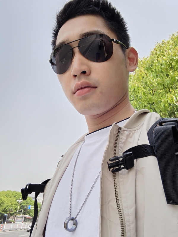 残花落陌,的第一张照片--厦门相亲服务中心
