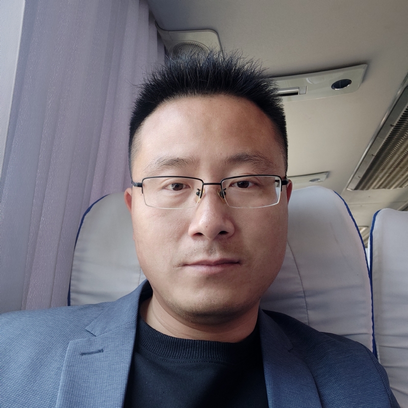 桑业挺的第一张照片--厦门相亲服务中心