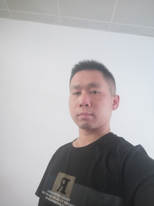 孤独的狼的第一张照片--厦门相亲服务中心