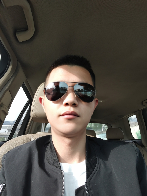 葛先生的第一张照片--厦门相亲服务中心