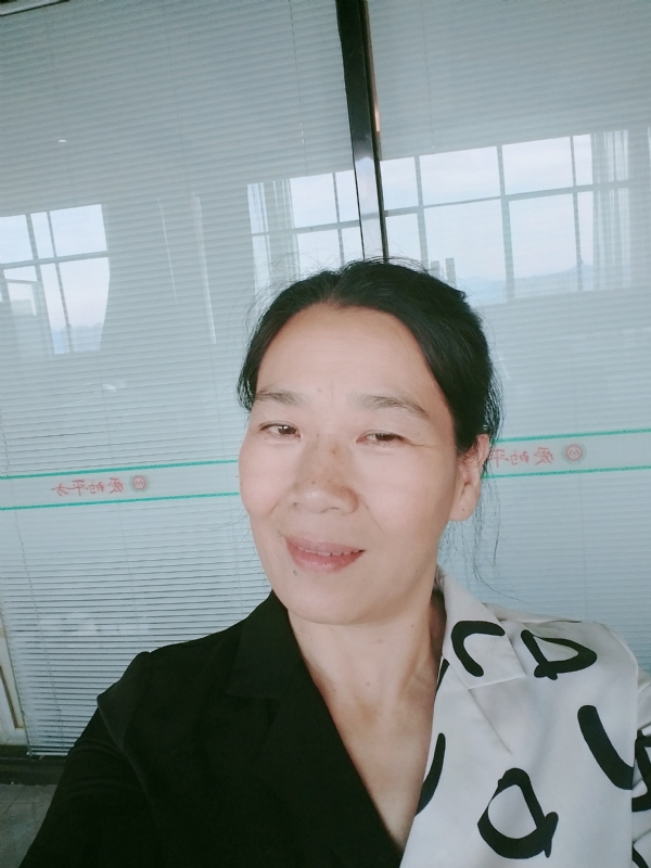 易莲的第一张照片--厦门相亲服务中心