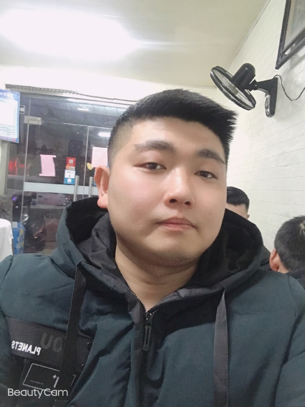 回忆是个小孩的第一张照片--厦门相亲服务中心