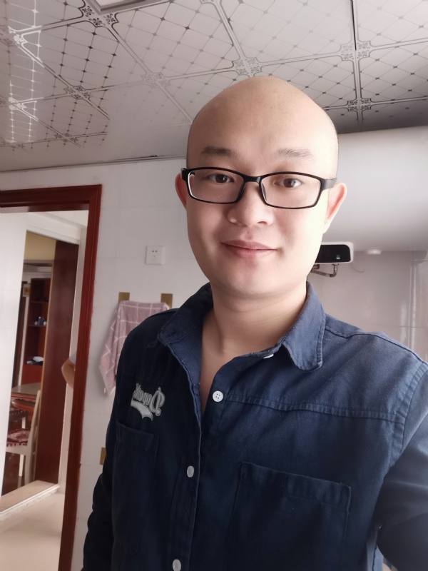 凝望远方的第一张照片--厦门相亲服务中心