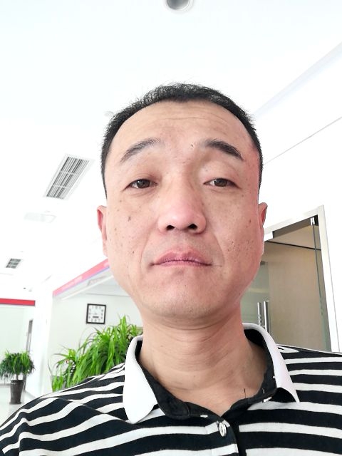 社会你的飞哥的第一张照片--厦门相亲服务中心