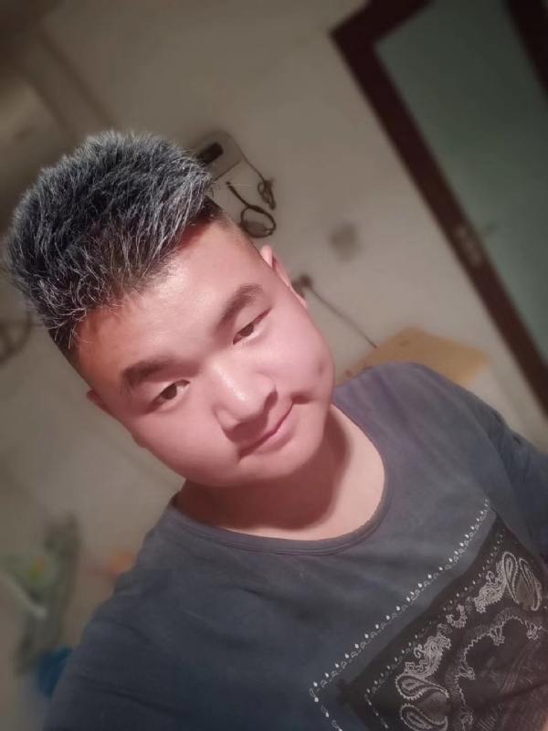 李子木的第二张照片--厦门相亲服务中心