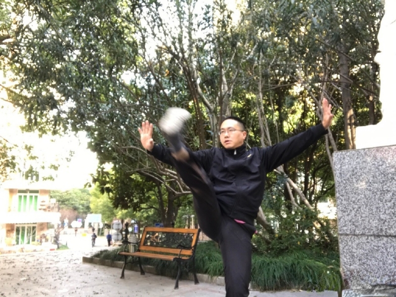 自故深情好受伤的第三张照片--厦门相亲服务中心