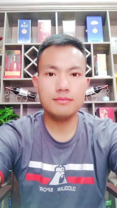钱乾的第一张照片--厦门相亲服务中心