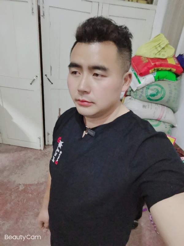 阿杰的第一张照片--厦门相亲服务中心