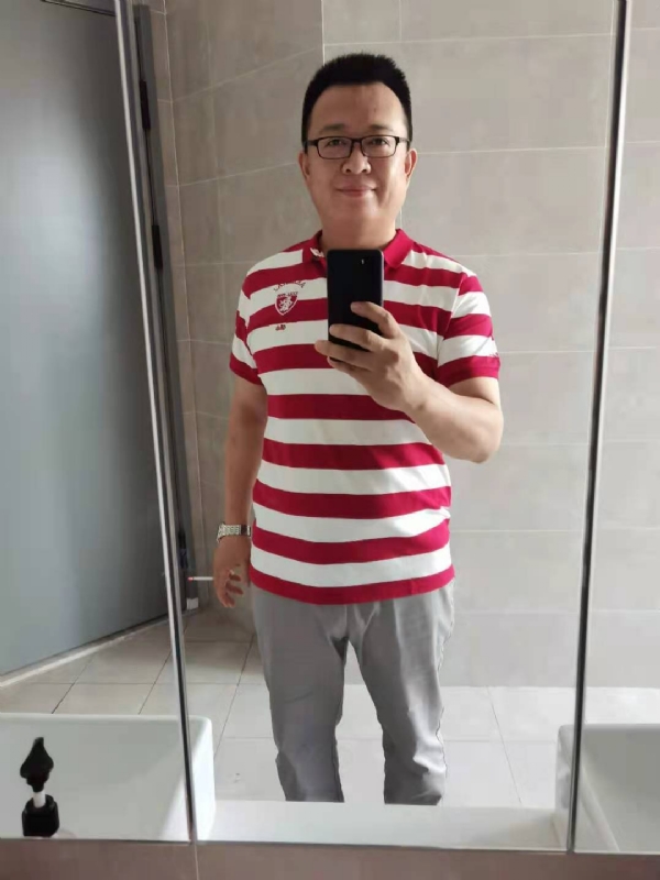 行走的打桩机的第一张照片--厦门相亲服务中心