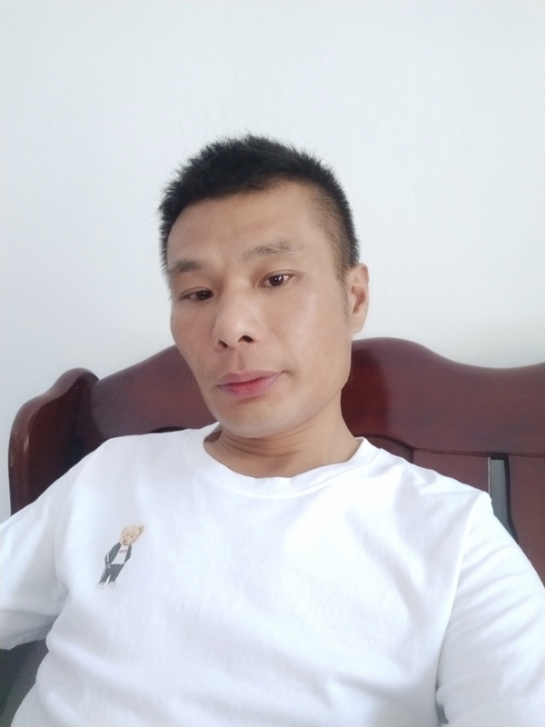 年少轻狂的第一张照片--厦门相亲服务中心