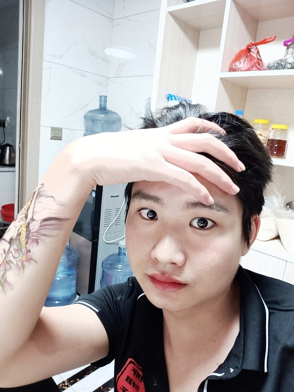 一纸荒年的第一张照片--厦门相亲服务中心