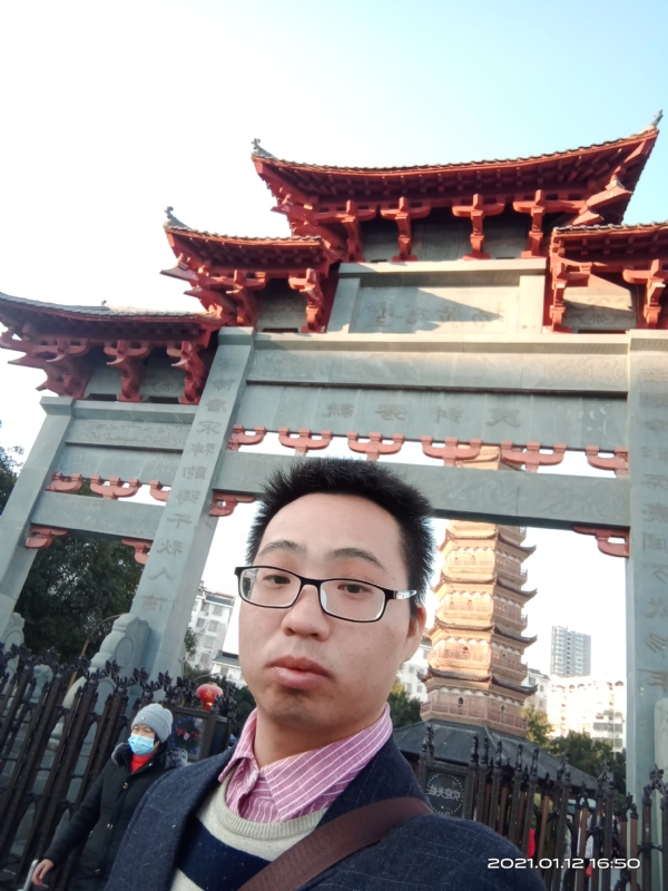 碧血丹心的第一张照片--厦门相亲服务中心