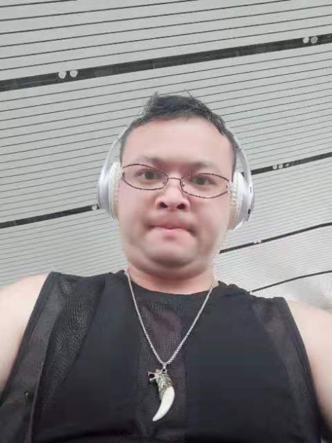 醉叶孤城的第一张照片--厦门相亲服务中心