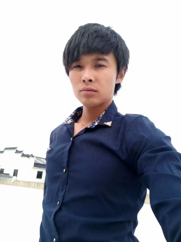 庸人自扰的第一张照片--厦门相亲服务中心