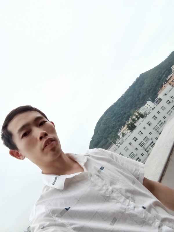 会飞的鱼的第一张照片--厦门相亲服务中心