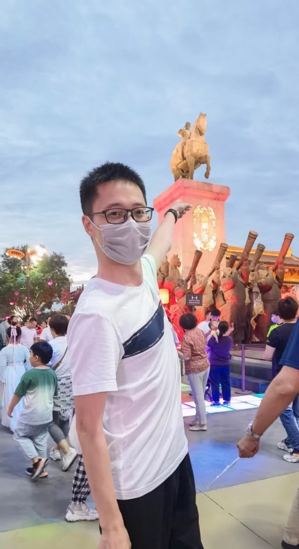 一休哥的第一张照片--厦门相亲服务中心