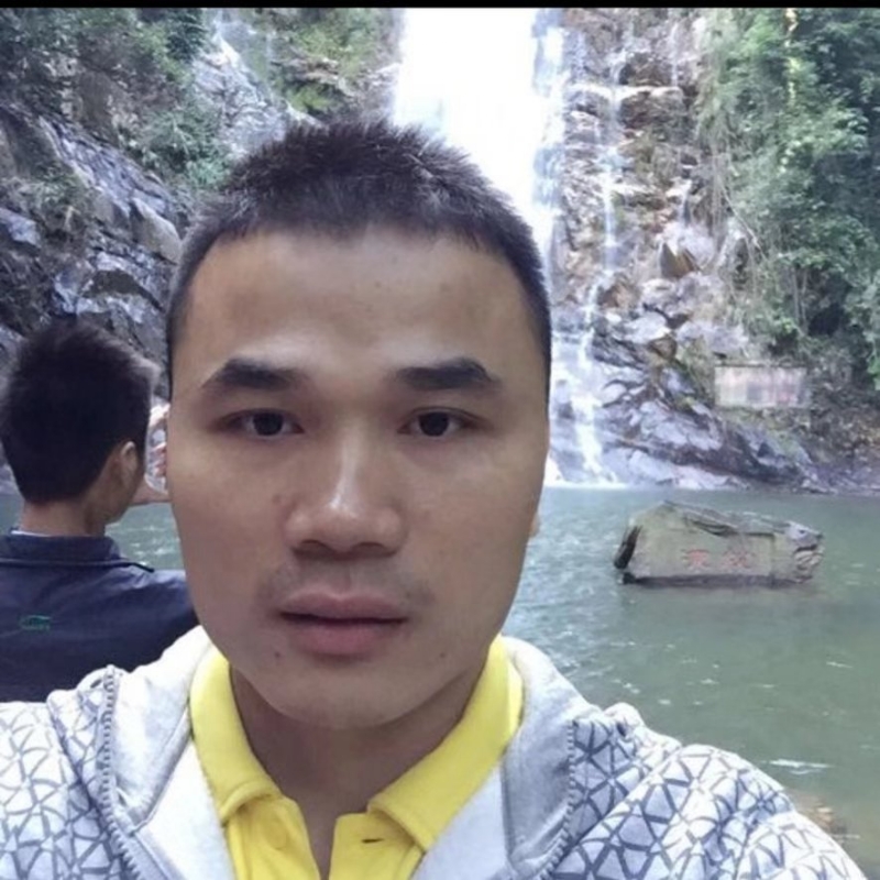 老梁的第一张照片--厦门相亲服务中心
