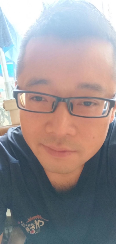雅痞的第一张照片--厦门相亲服务中心