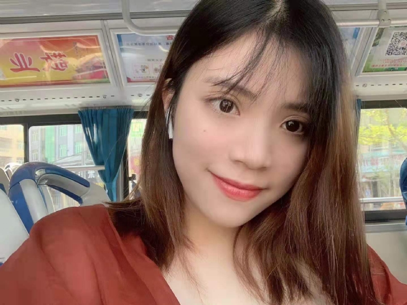 小眼睛的第一张照片--厦门相亲服务中心
