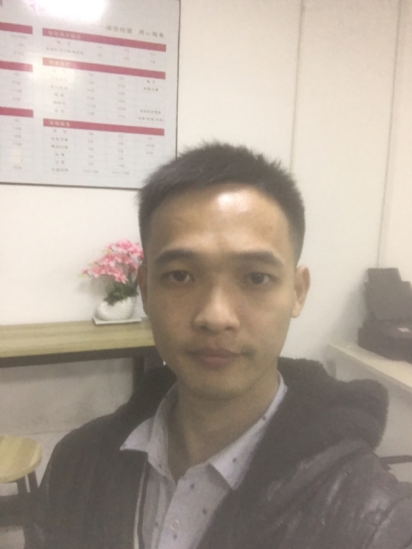 法律人小陈的第一张照片--厦门相亲服务中心