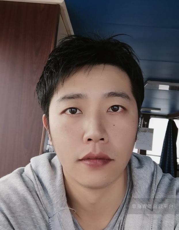 不太帅的男人的第二张照片--厦门相亲服务中心