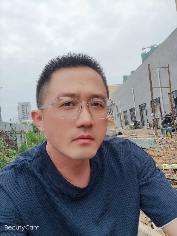 清风烈酒的第二张照片--厦门相亲服务中心