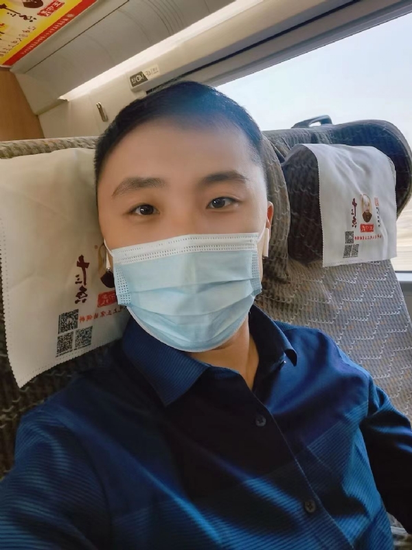 孤独的小屁猪的第二张照片--厦门相亲服务中心