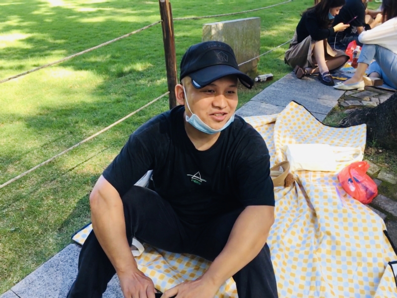 好大一颗石头的第一张照片--厦门相亲服务中心