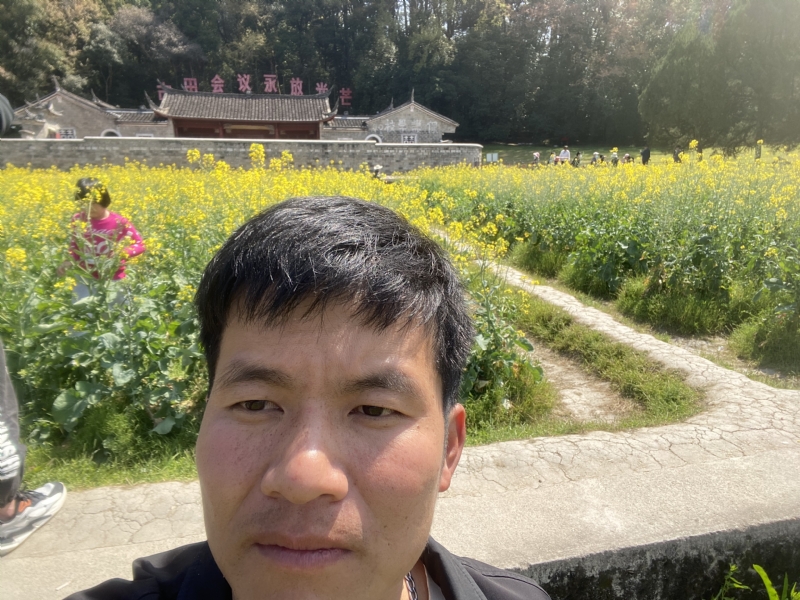 开心的第一张照片--厦门相亲服务中心