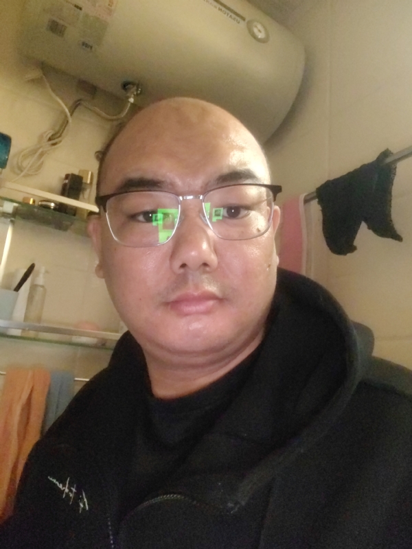 小胖子的第一张照片--厦门相亲服务中心