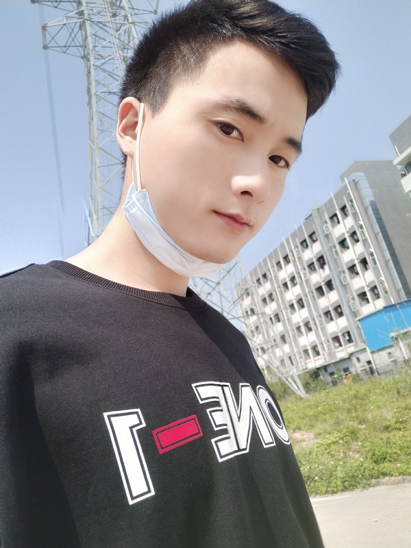 何凡的第一张照片--厦门相亲服务中心