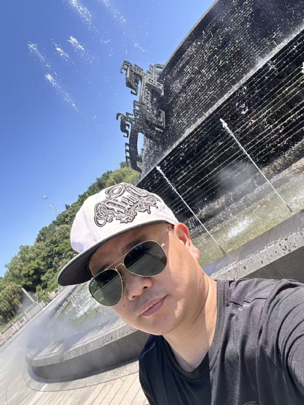 艾伦的第二张照片--厦门相亲服务中心