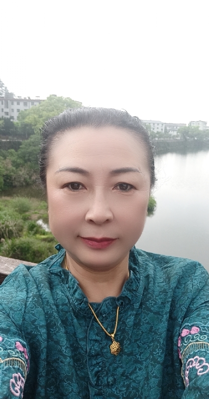雨中情的第二张照片--厦门相亲服务中心
