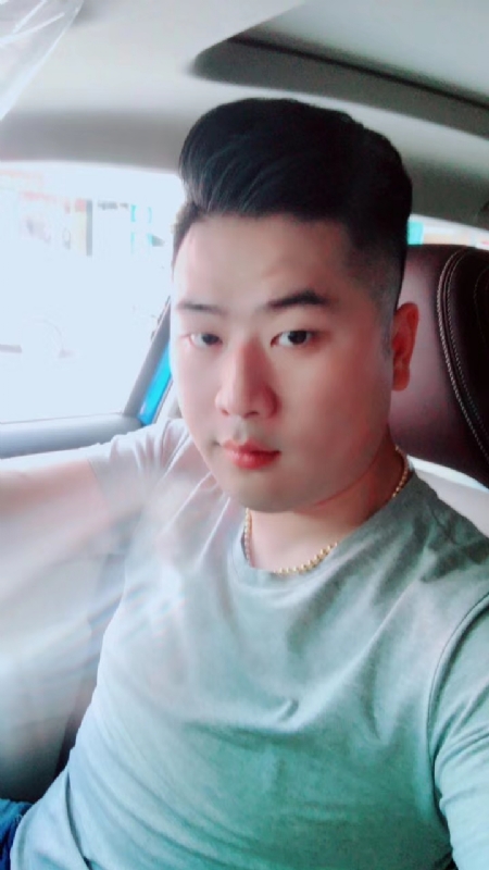 爱吃冰西瓜的猪的第一张照片--厦门相亲服务中心