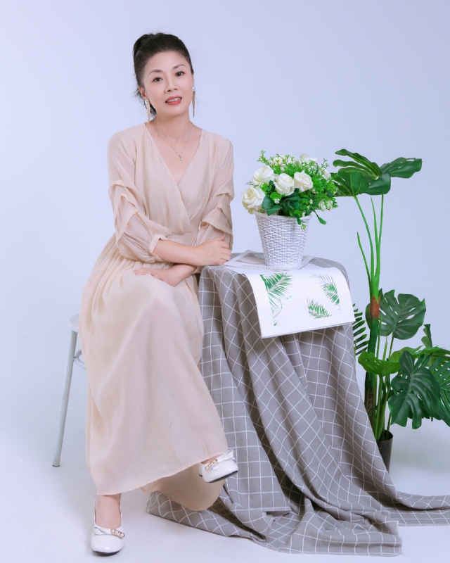 Anna的第一张照片--厦门相亲服务中心