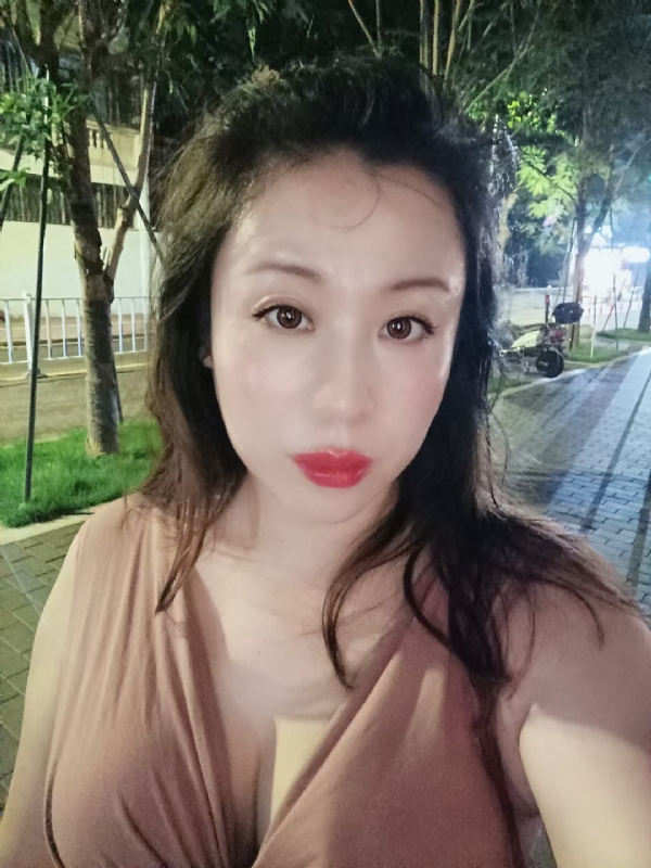 叶子青青的第一张照片--厦门相亲服务中心