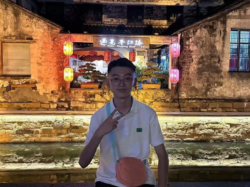 李四的第一张照片--厦门相亲服务中心